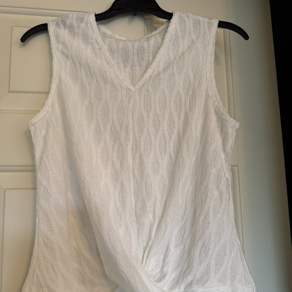 Lacy tank with a twist